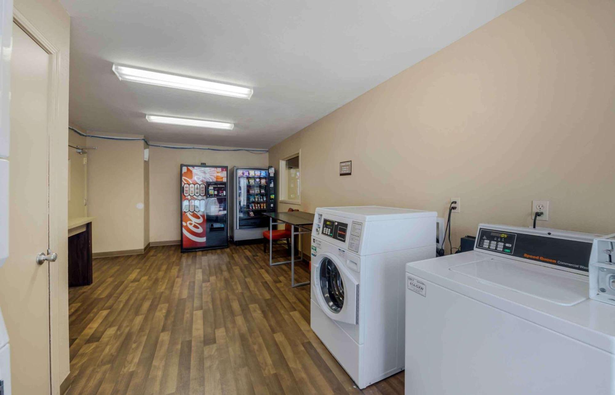 Extended Stay America Suites - Oklahoma City - Northwest Экстерьер фото